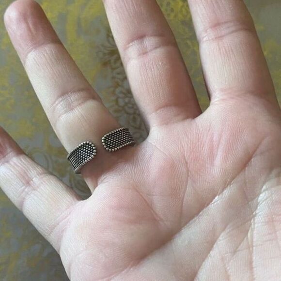 The Unchain My Heart Ring in antiqued Tibetan Silver 925 - Picture 14 of 15